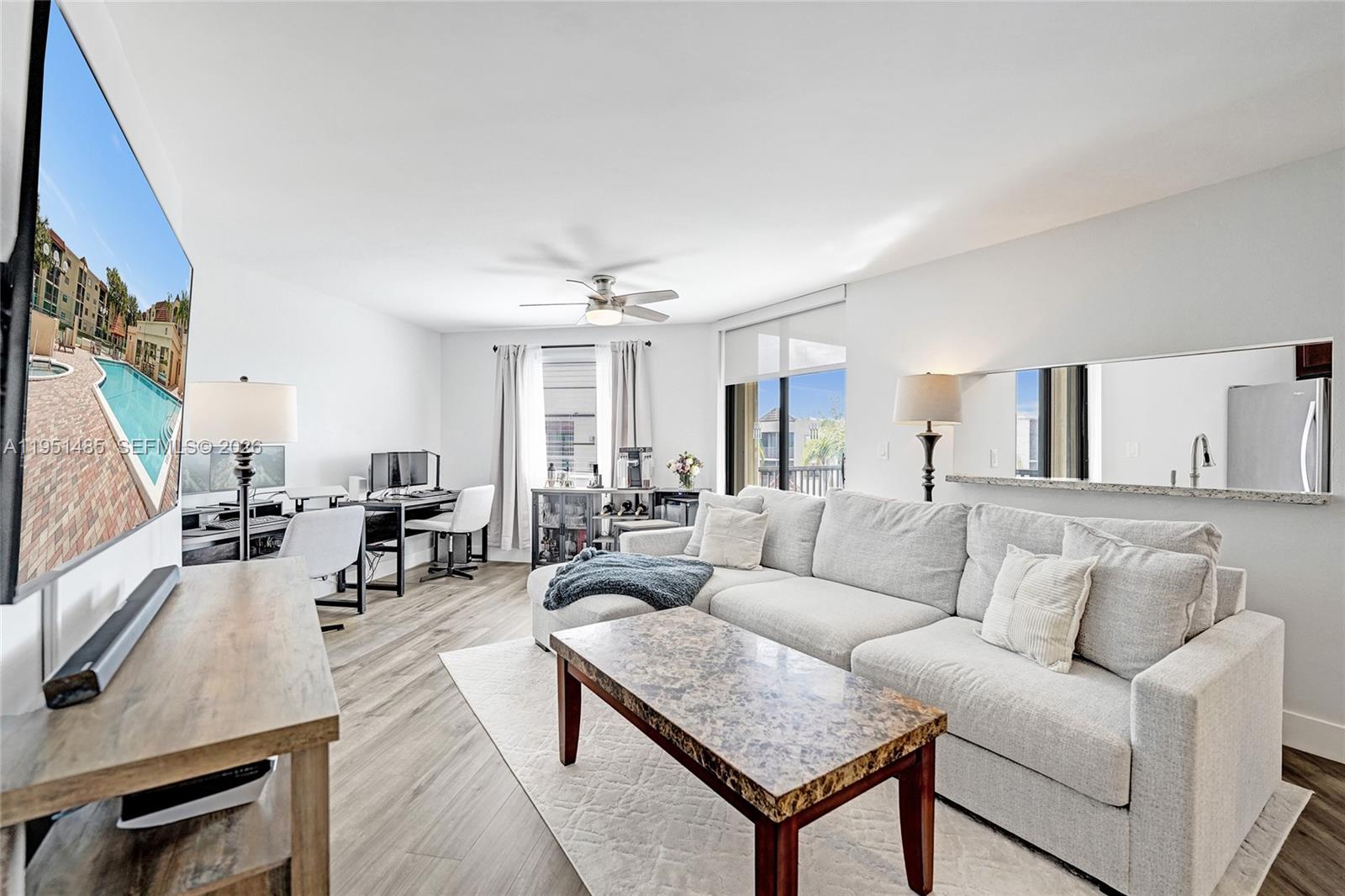 10501 W Broward Blvd 406