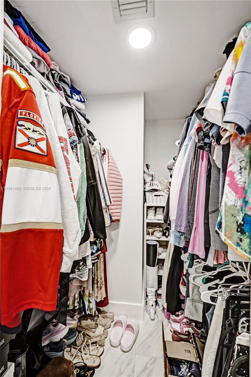 PLANTATION RACQUET CLUB - Residential