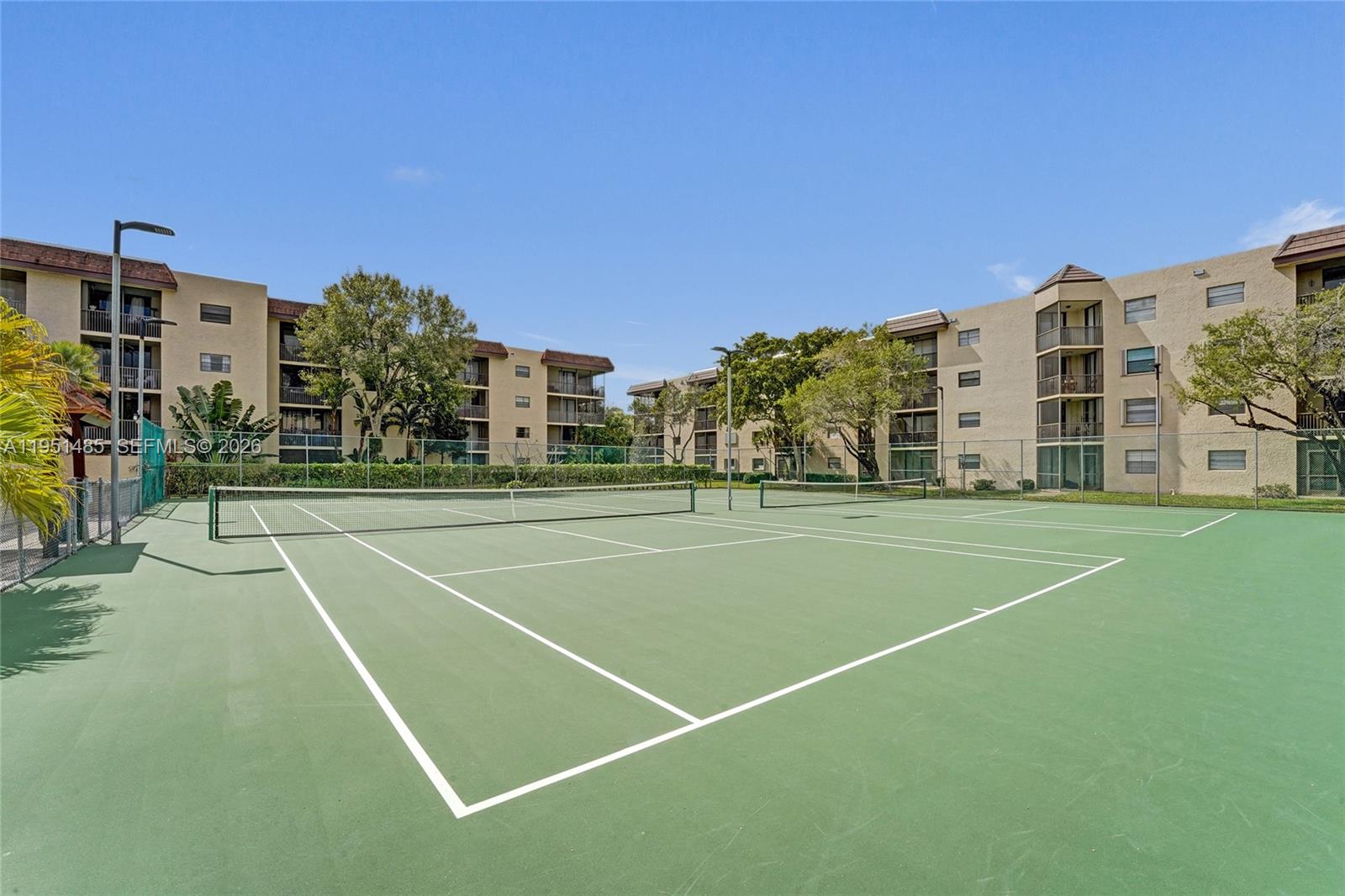 PLANTATION RACQUET CLUB - Residential
