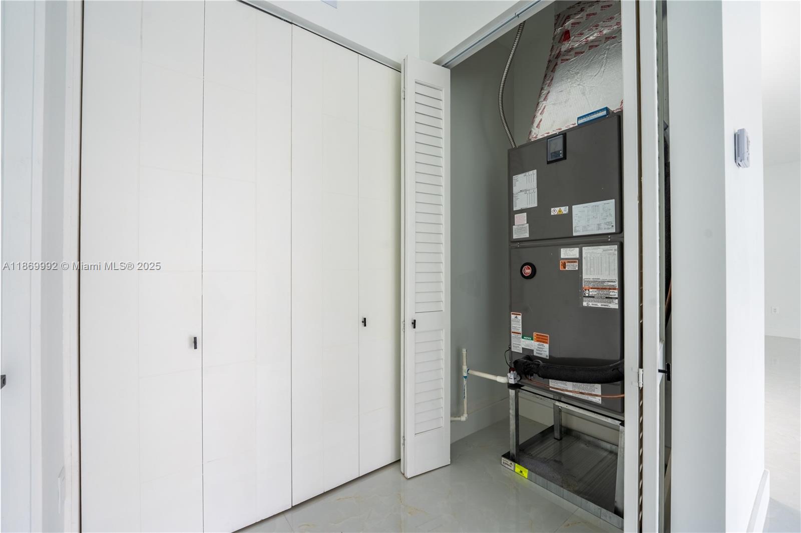 ASCOT PARK - Residential