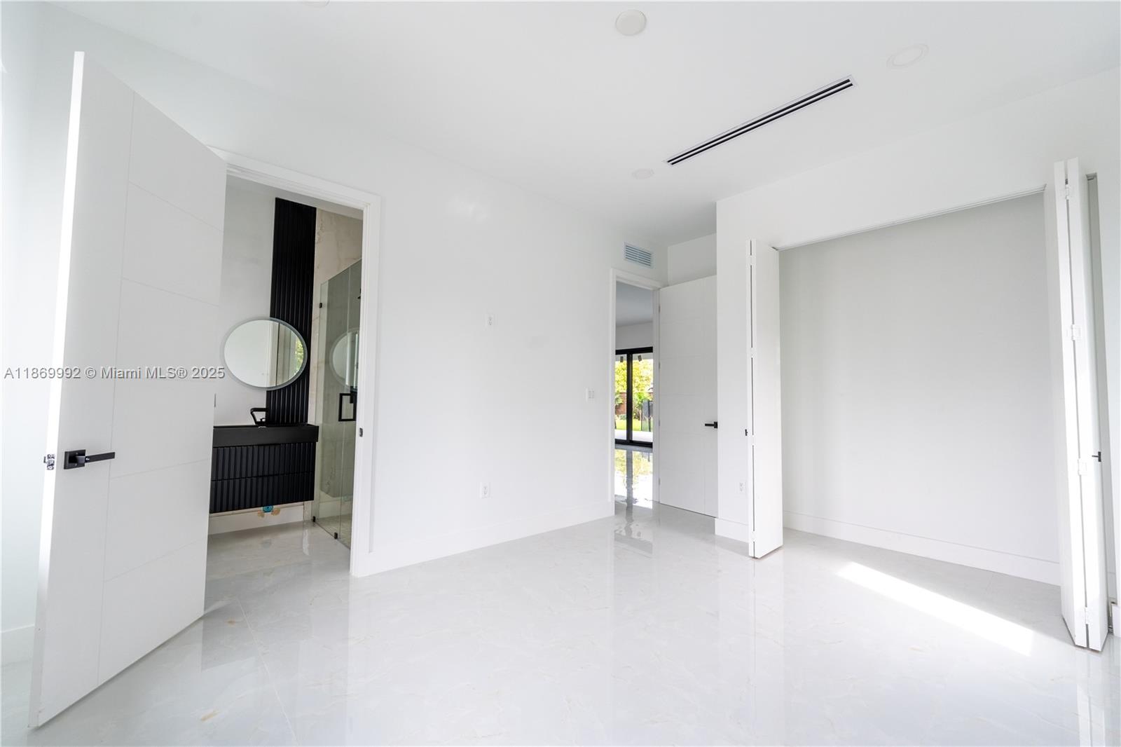 ASCOT PARK - Residential