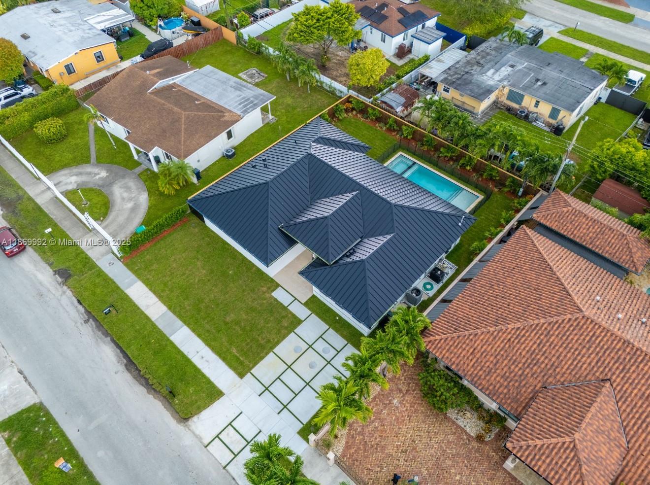 ASCOT PARK - Residential