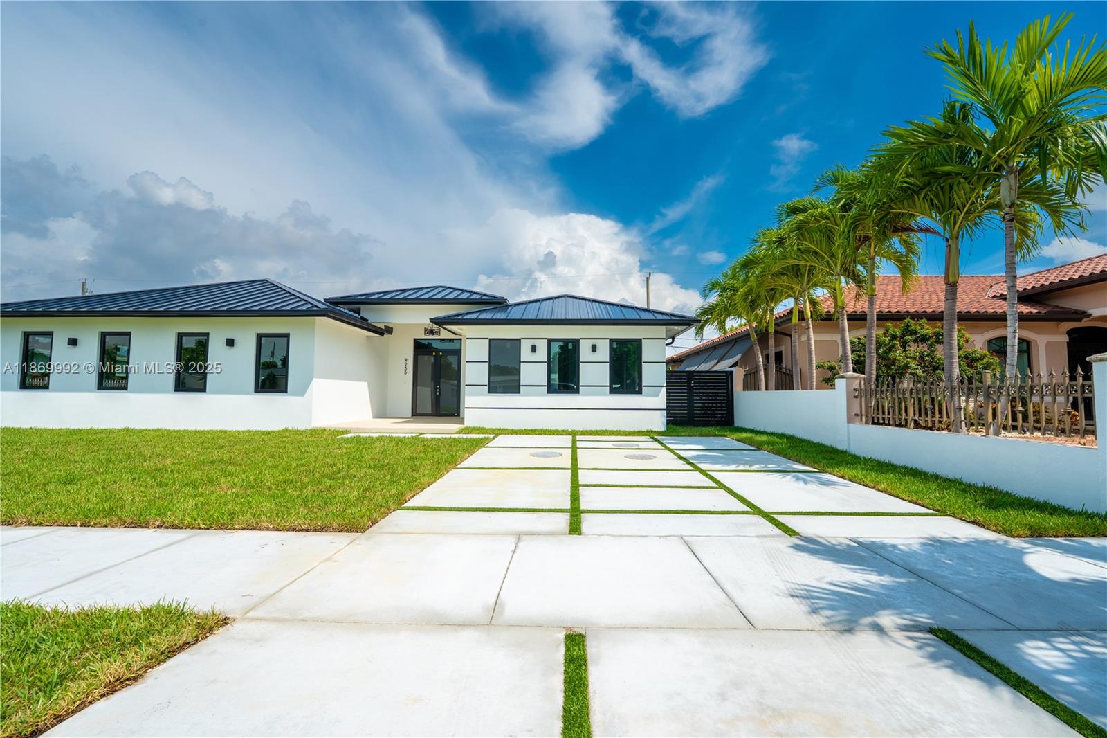 ASCOT PARK - Residential