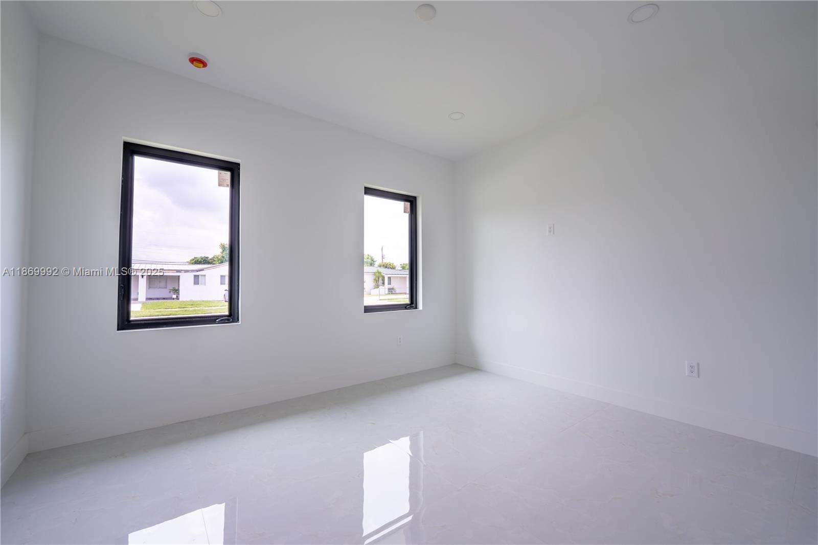 ASCOT PARK - Residential