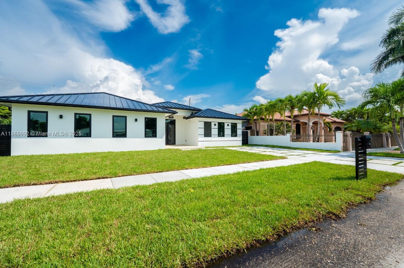 ASCOT PARK - Residential