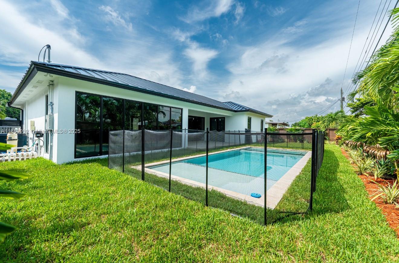 ASCOT PARK - Residential