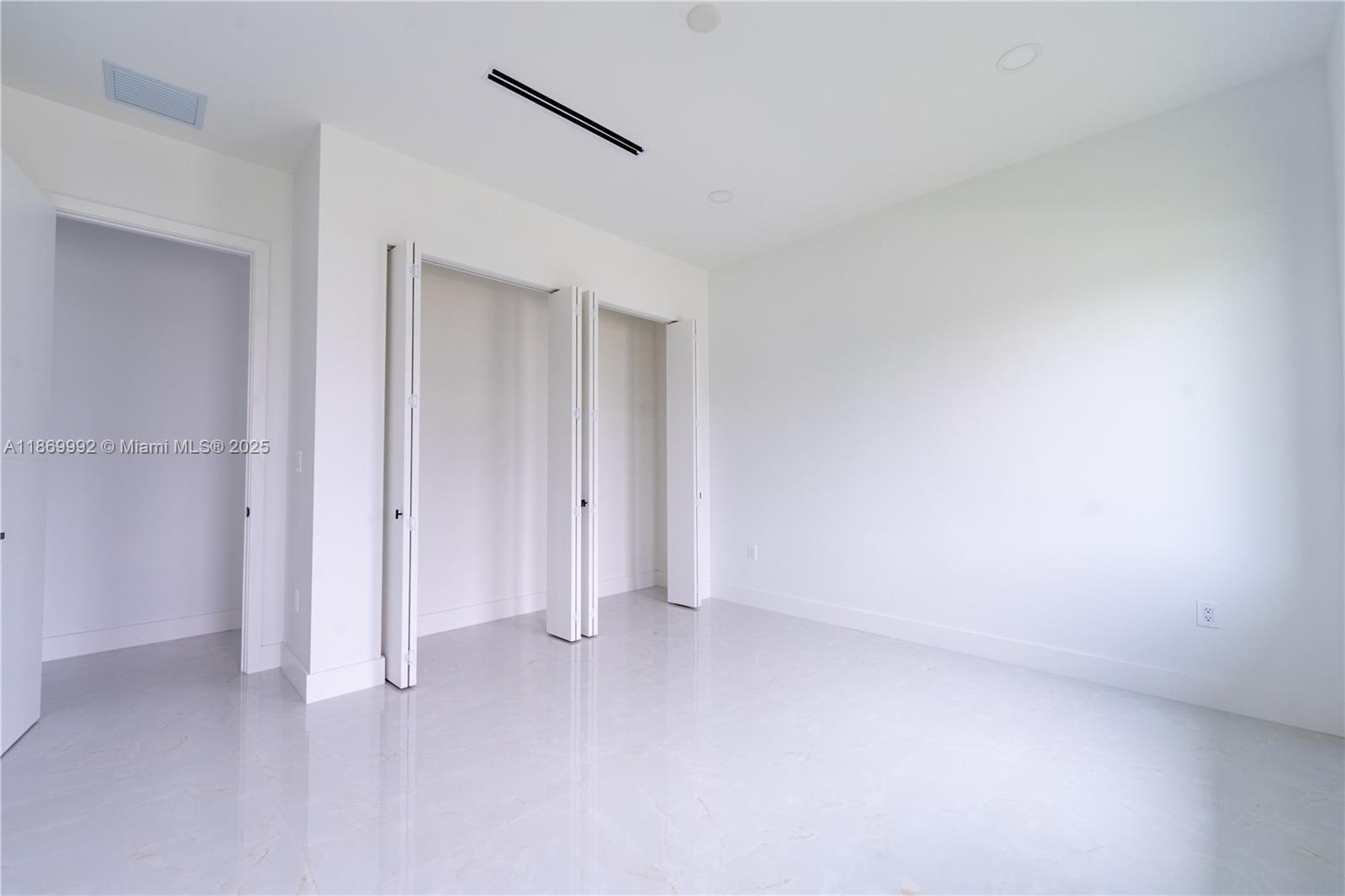 ASCOT PARK - Residential