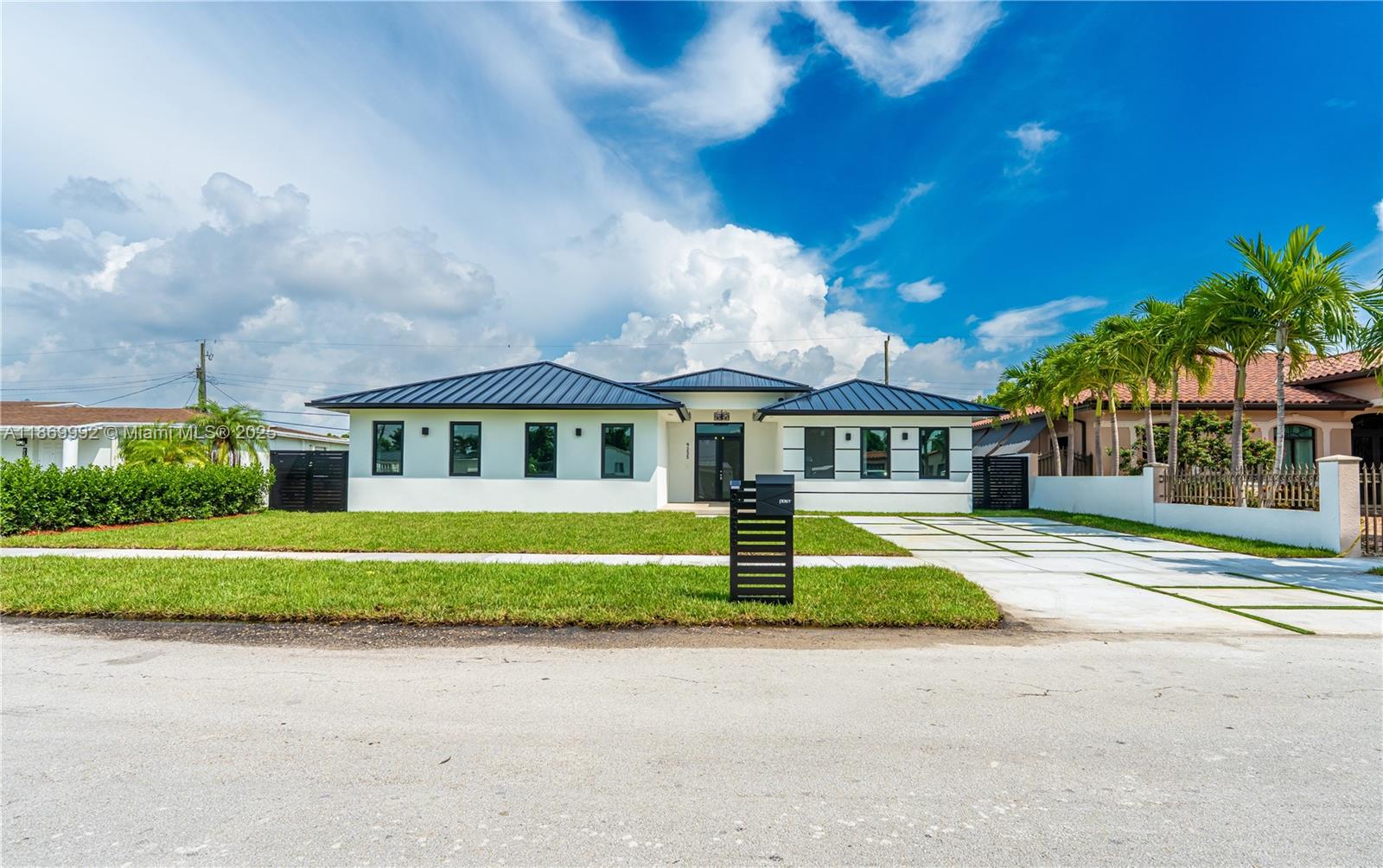 ASCOT PARK - Residential