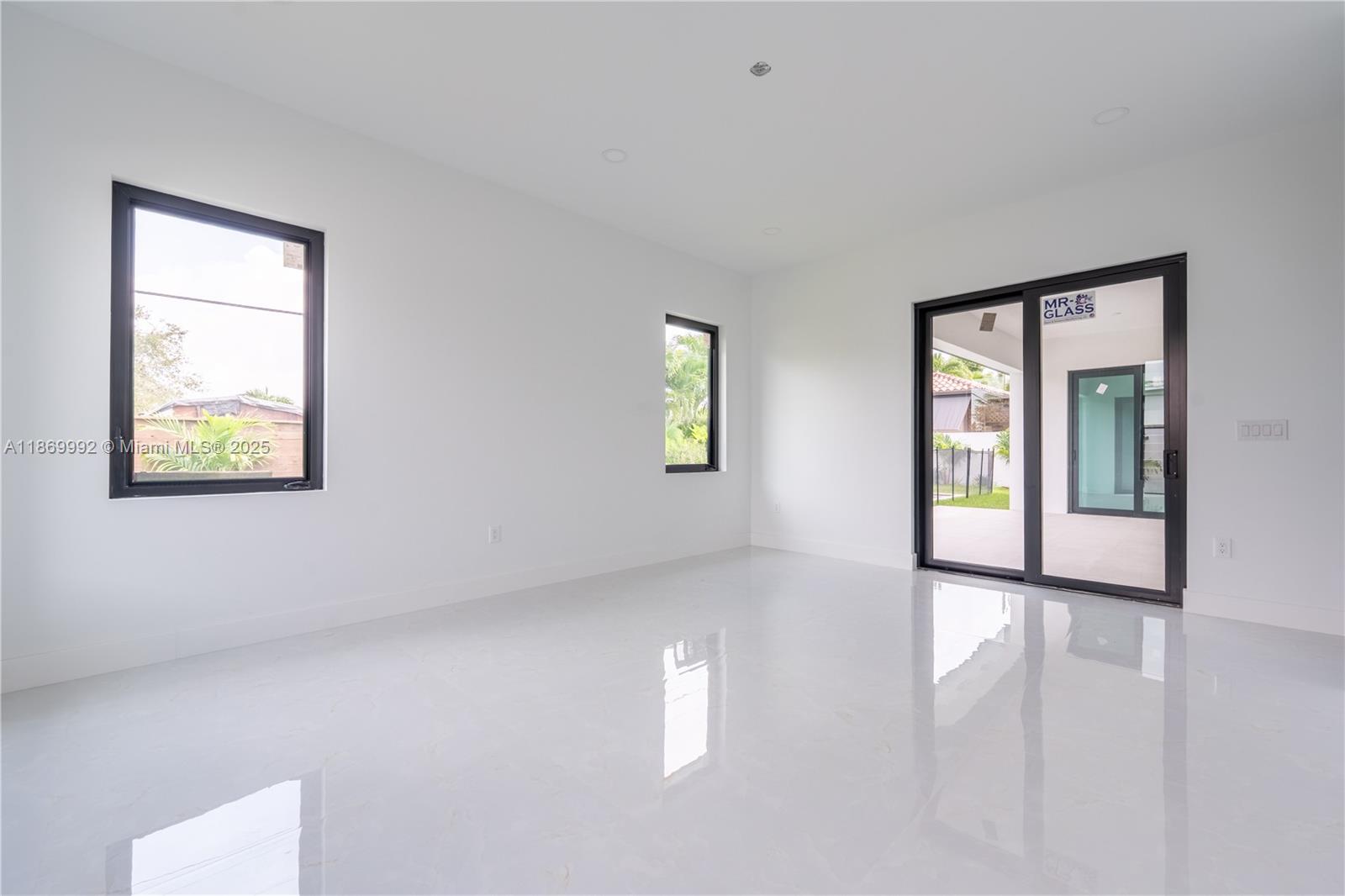 ASCOT PARK - Residential