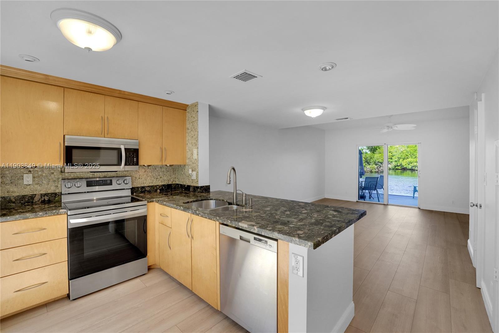 Edgewater Townhomes - Residential