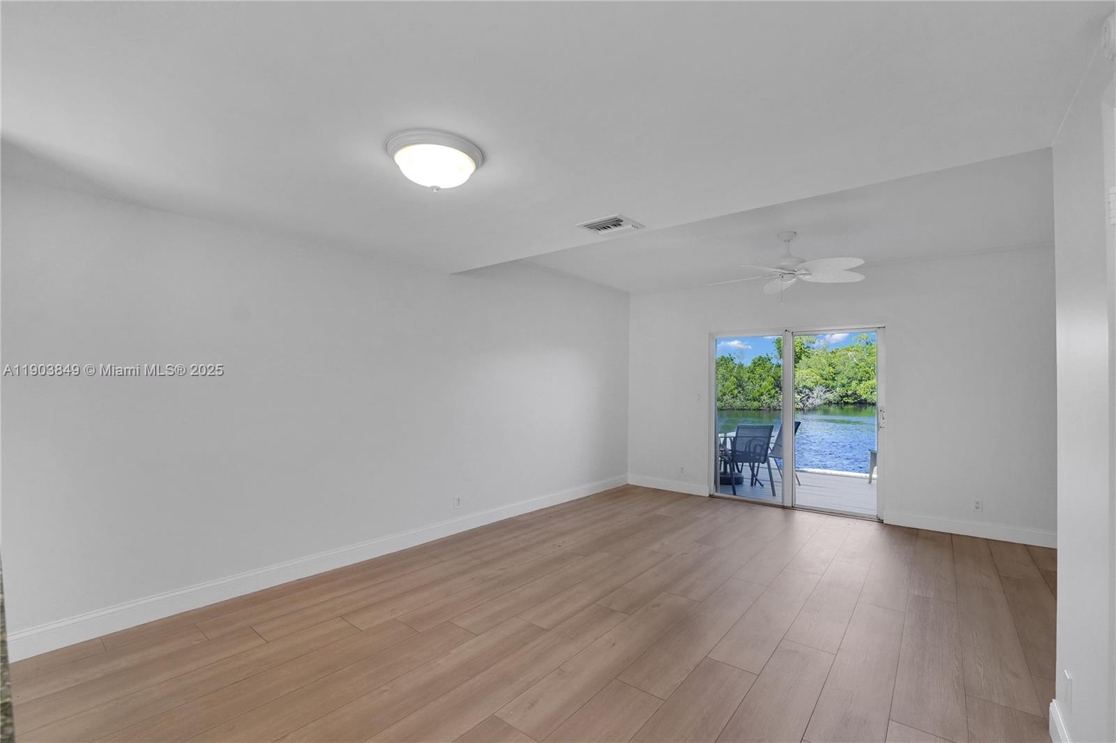 Edgewater Townhomes - Residential