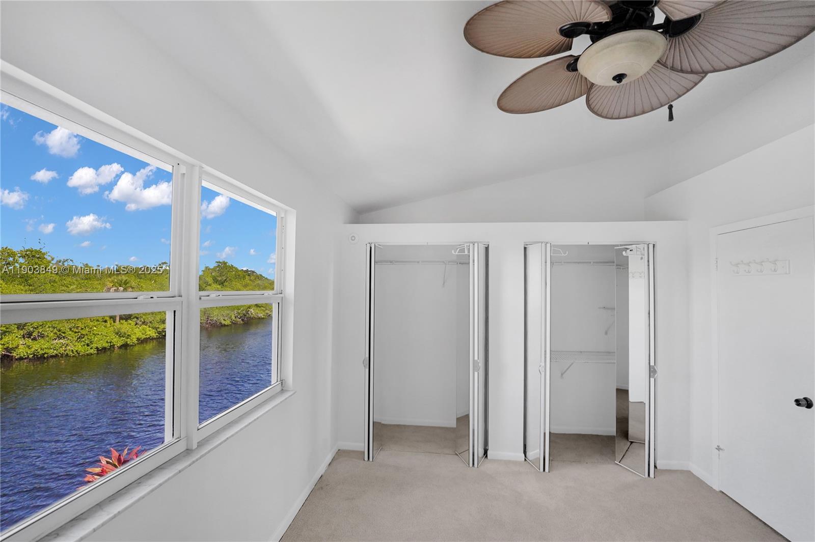 Edgewater Townhomes - Residential