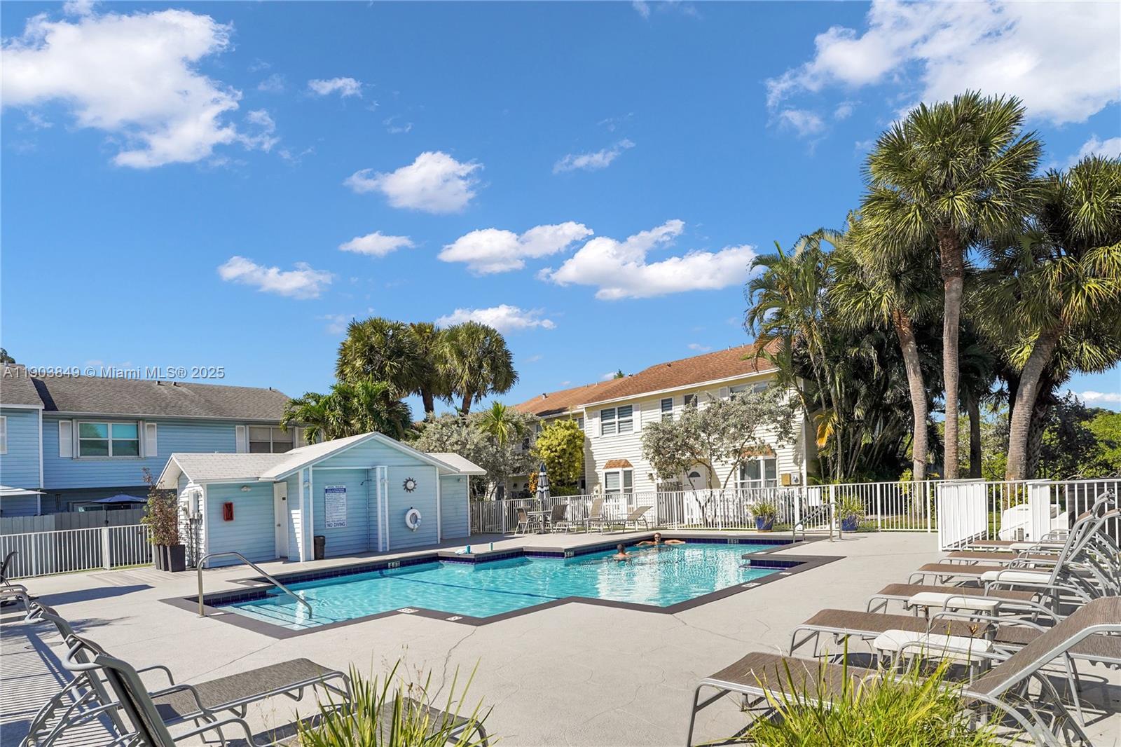 Edgewater Townhomes - Residential