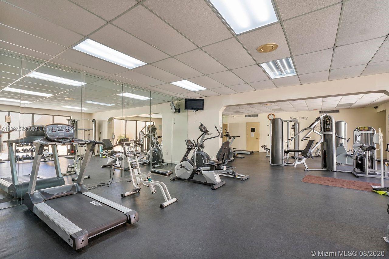 WINSTON TOWERS 600 CONDO - Residential Lease