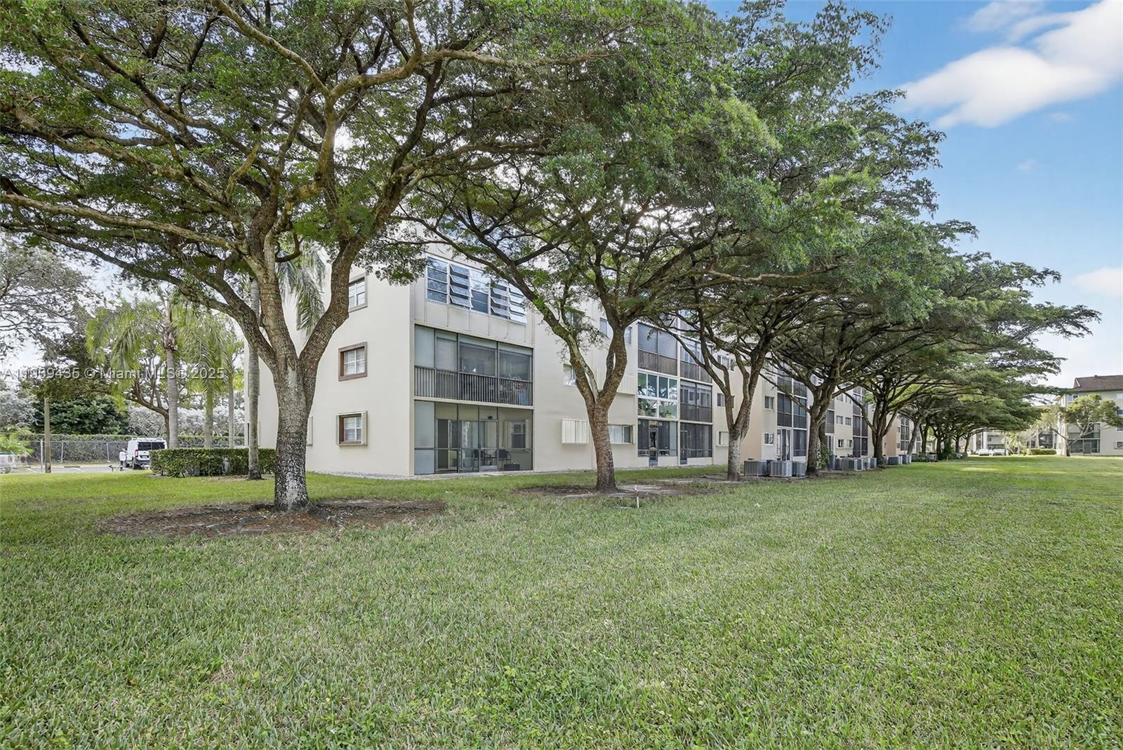 IVANHOE EAST AT CENTURY V - Residential