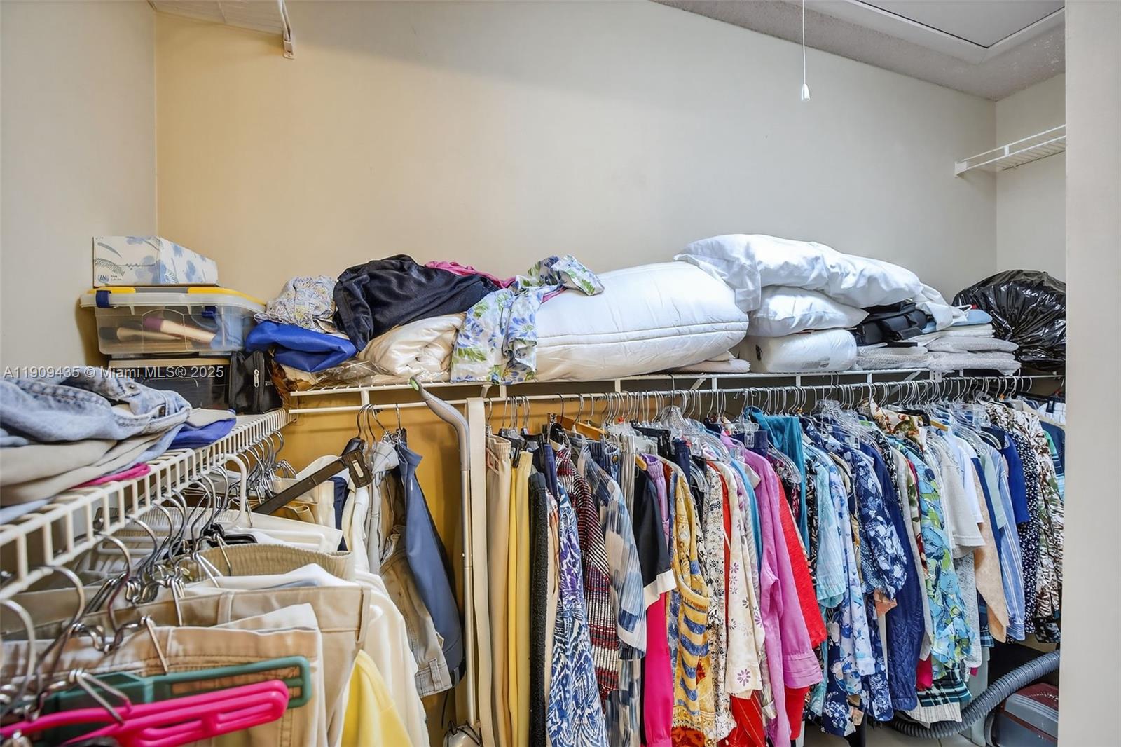 IVANHOE EAST AT CENTURY V - Residential