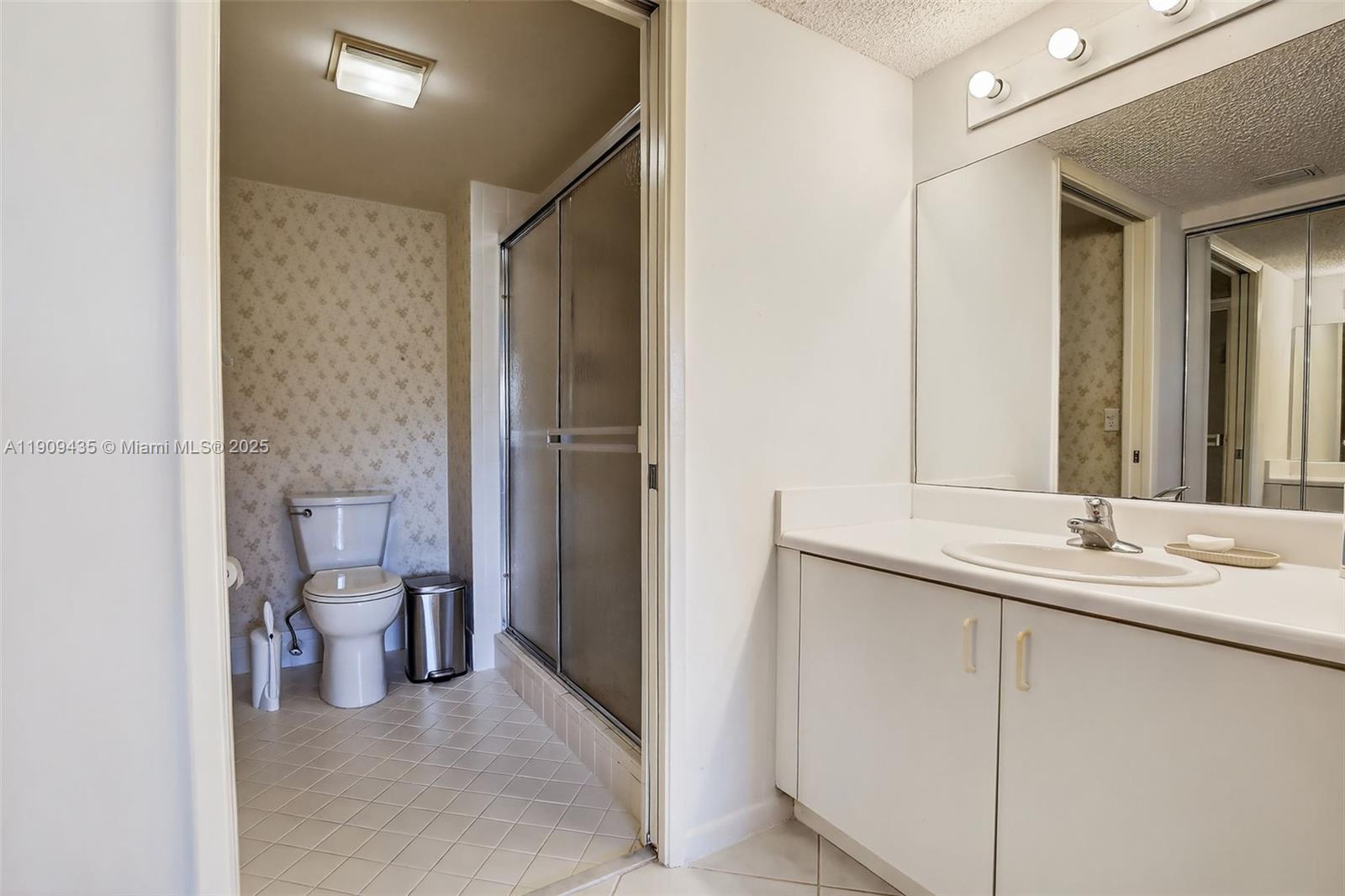 IVANHOE EAST AT CENTURY V - Residential