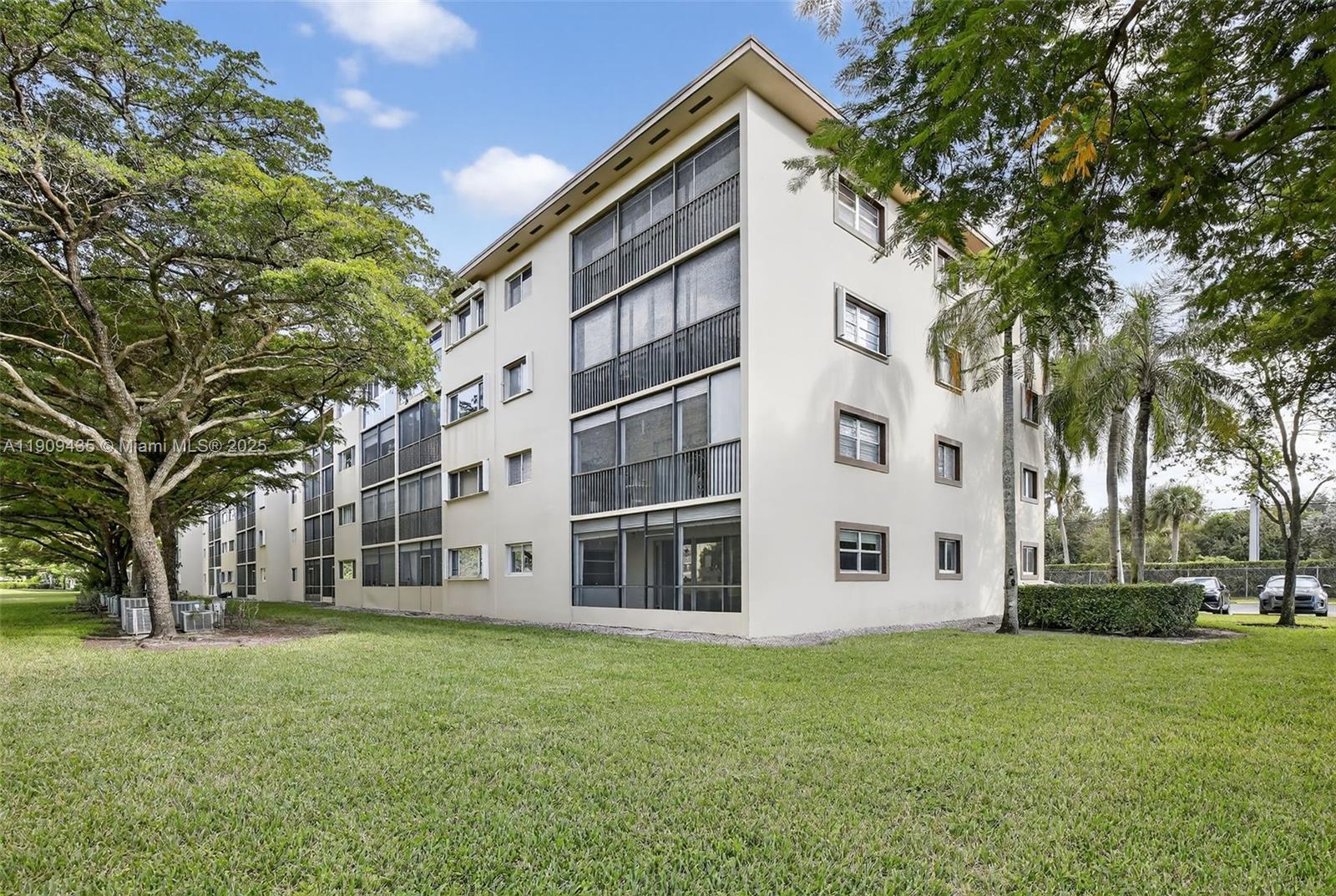 IVANHOE EAST AT CENTURY V - Residential