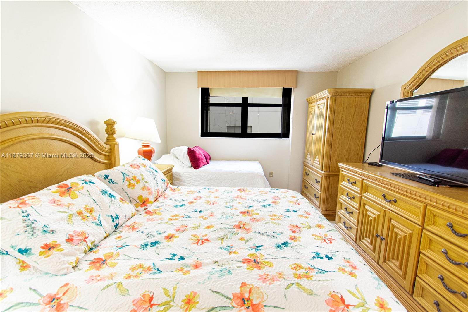 THE GEORGIAN CONDO - Residential