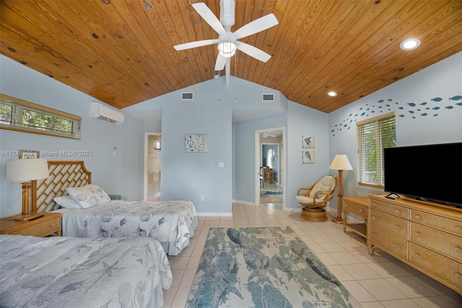 SUMMERLAND BEACH AMD - Residential