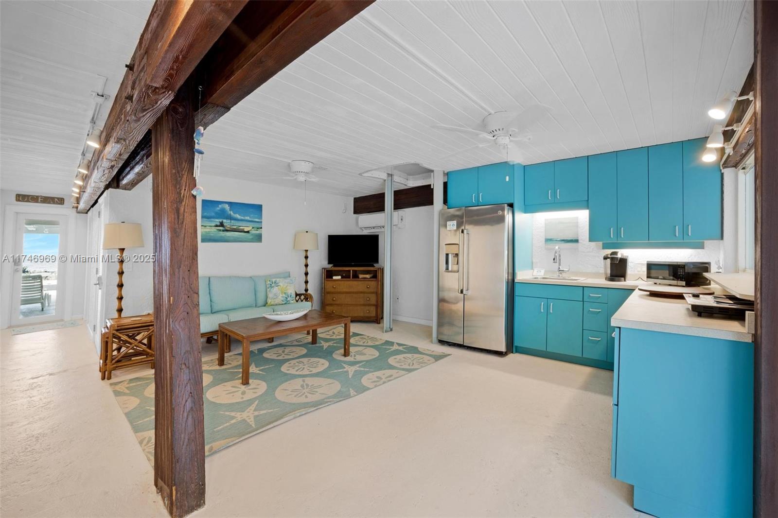 SUMMERLAND BEACH AMD - Residential