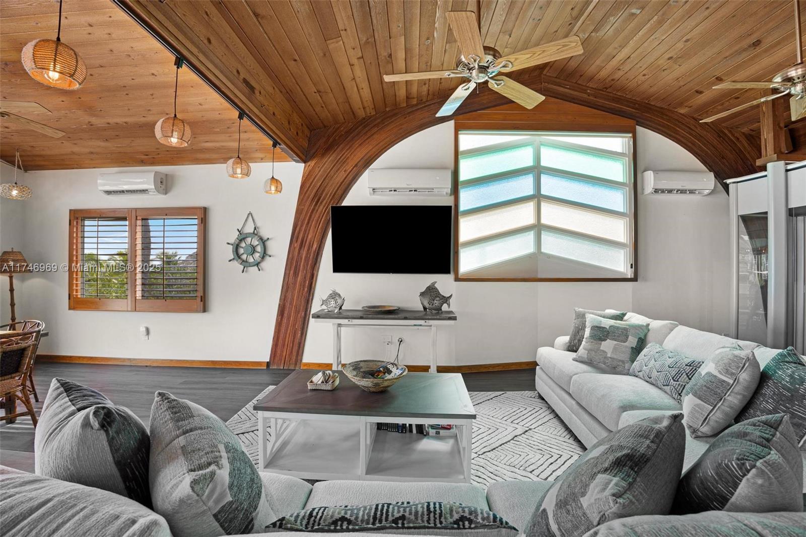 SUMMERLAND BEACH AMD - Residential