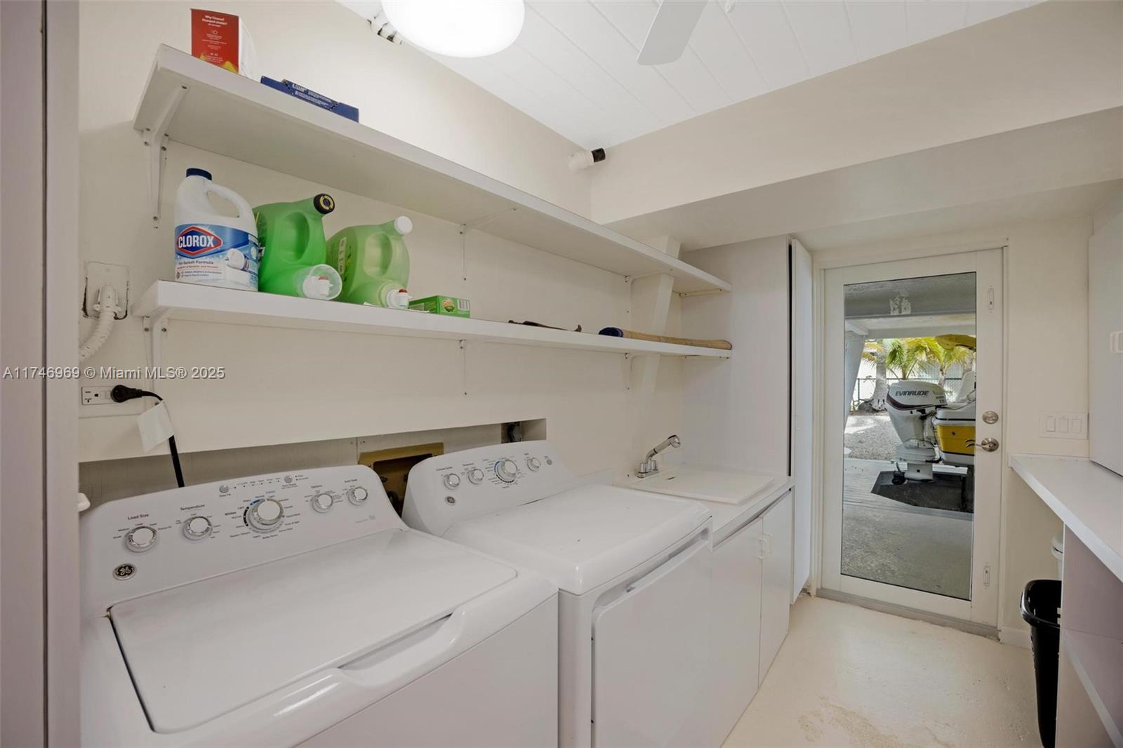 SUMMERLAND BEACH AMD - Residential