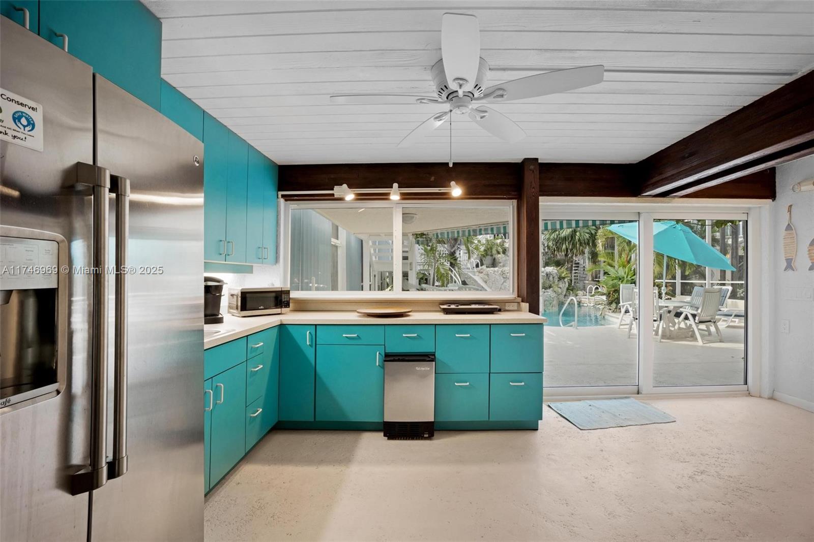 SUMMERLAND BEACH AMD - Residential