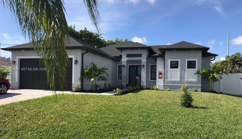 3738 SE santa barbara pl Cape Coral FL 33904