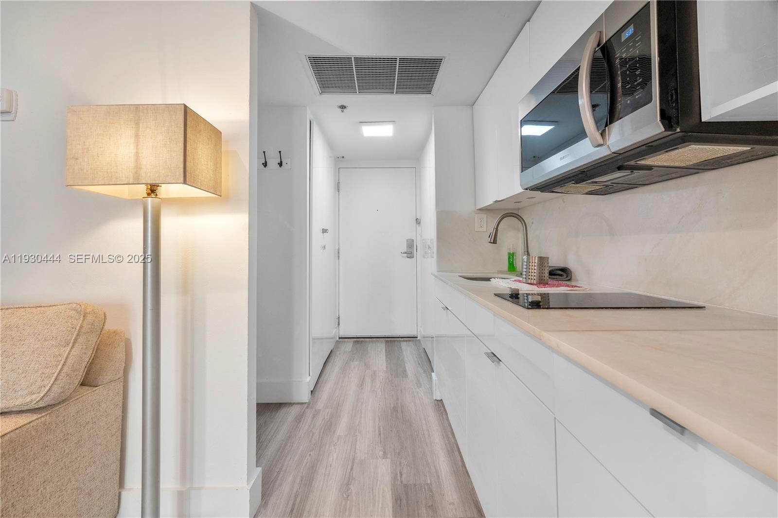 THE AVENTURA BEACH CLUB C - Residential