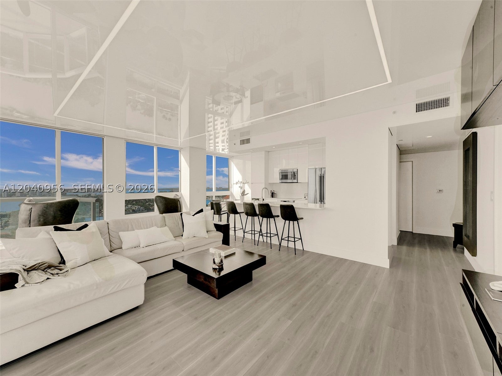 6365 Collins Ave 2407