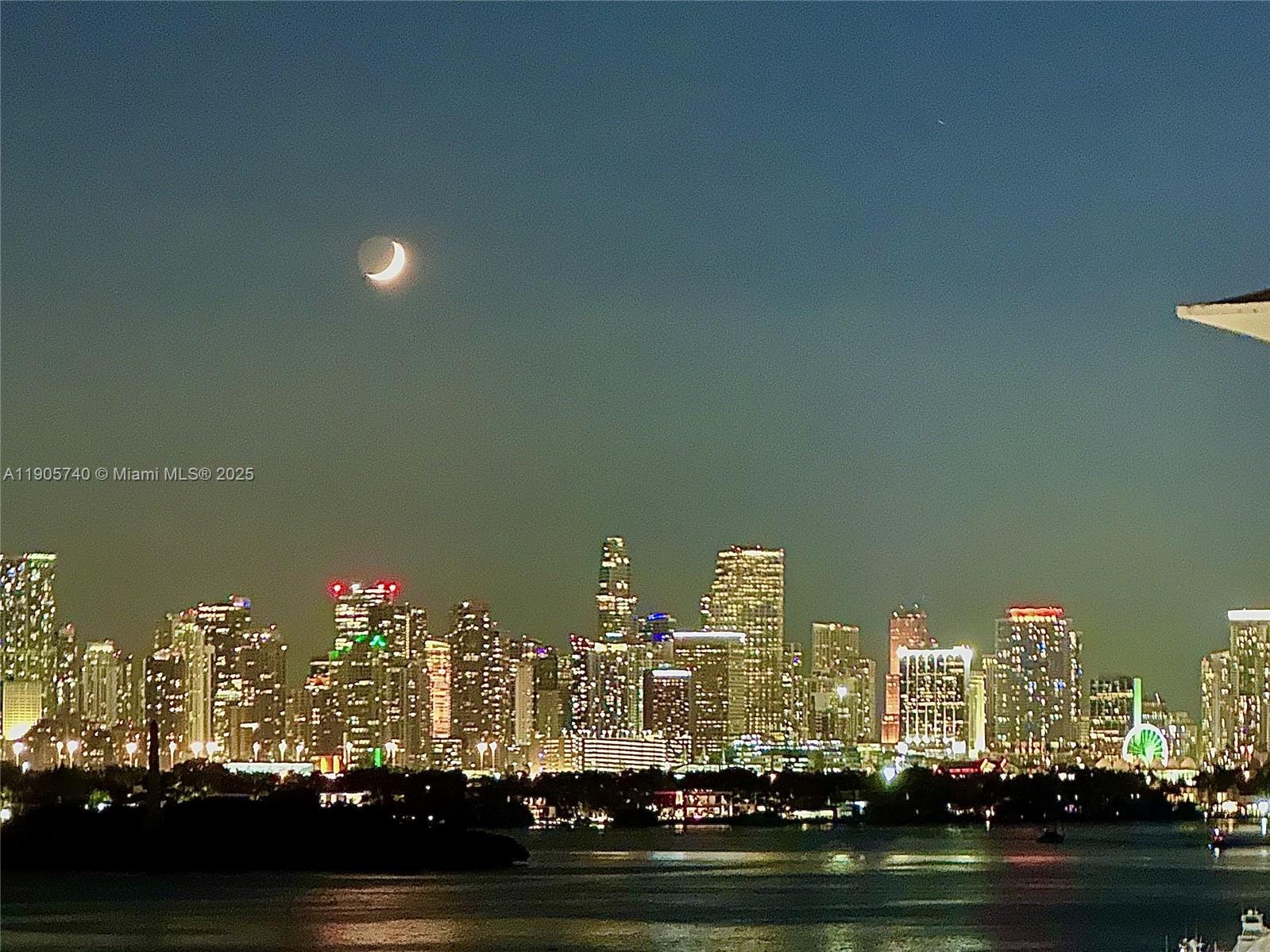 View photos, virtual tours, details... 1340 Lincoln Rd 801