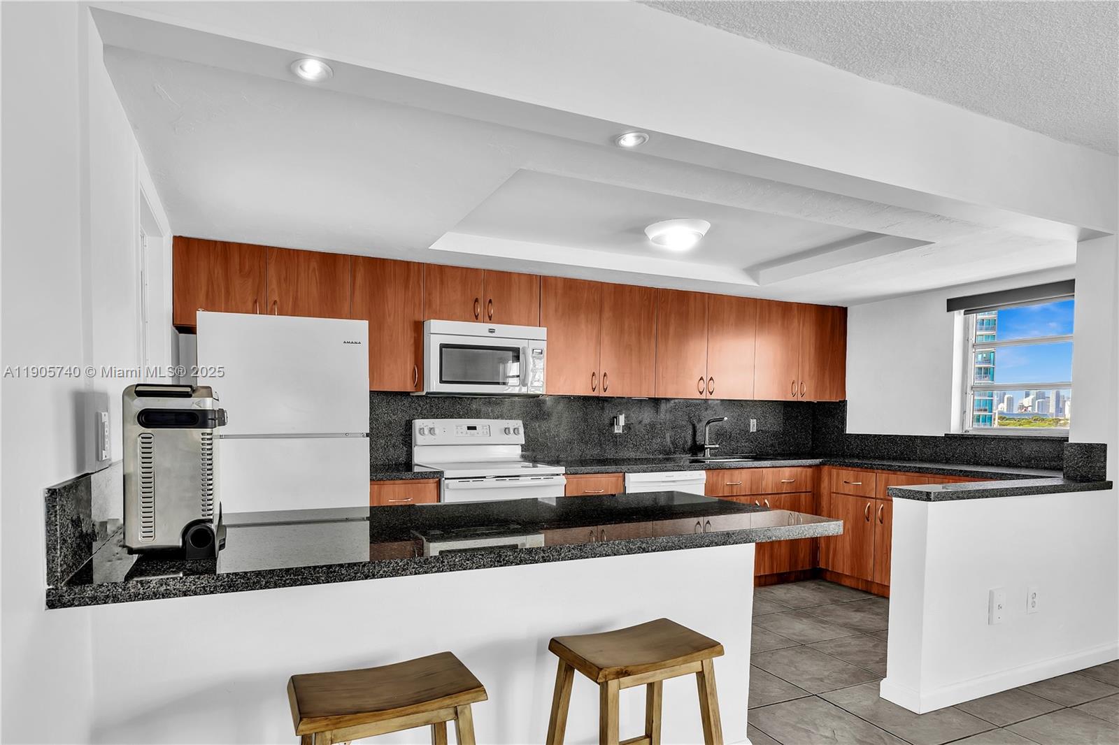 View photos, virtual tours, details... 1340 Lincoln Rd 801