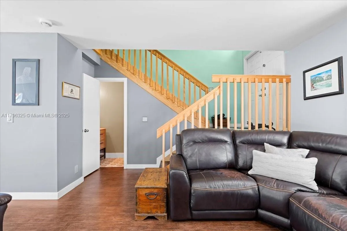 Davie, Florida 33328, United States, 3 Bedrooms Bedrooms, ,3 BathroomsBathrooms,Residential,Active,123311