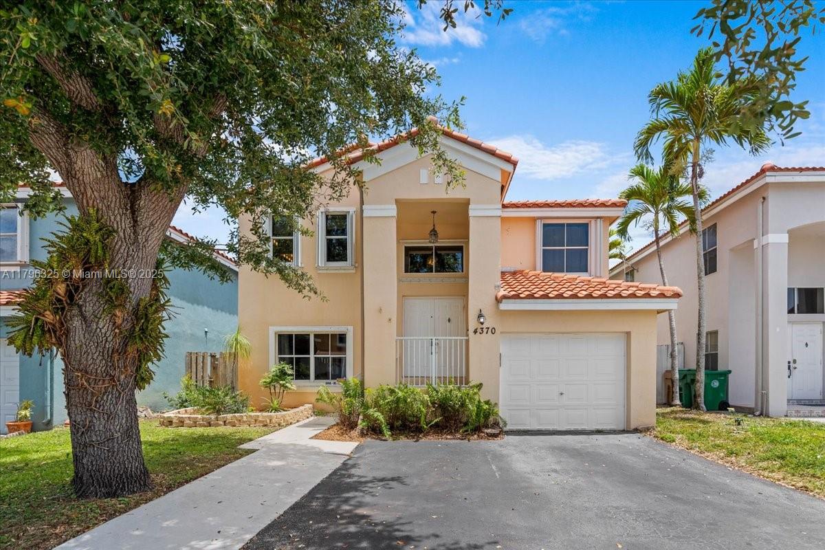 Property for Sale at 4370 Sw 82nd Way, Davie, Broward County, Florida - Bedrooms: 3 
Bathrooms: 3  - $595,000