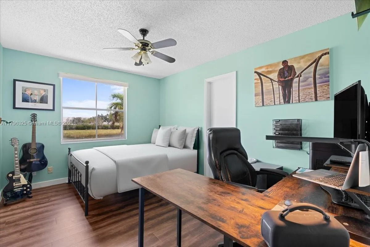 Davie, Florida 33328, United States, 3 Bedrooms Bedrooms, ,3 BathroomsBathrooms,Residential,Active,123311