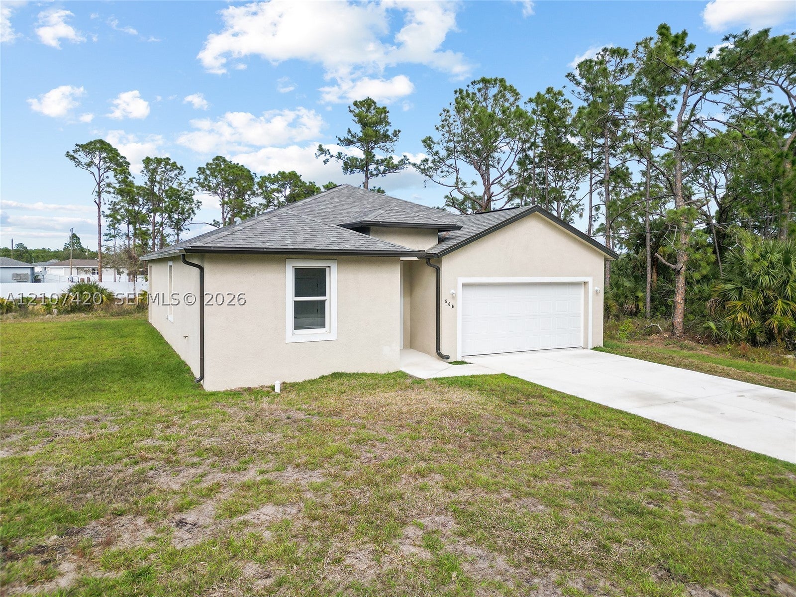 566 Woodview DR