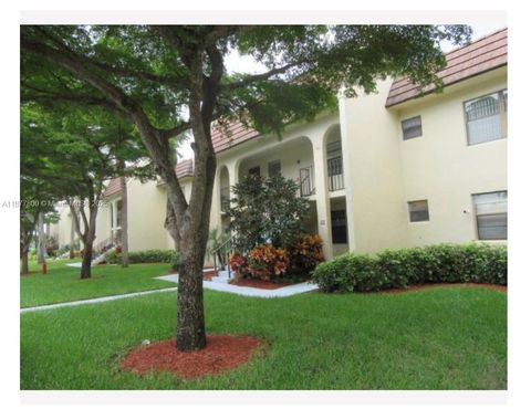 Photo of West Palm Beach, FL 33411 (MLS # A11877800) Photo of West Palm Beach, FL 33411 (MLS # A11877800)