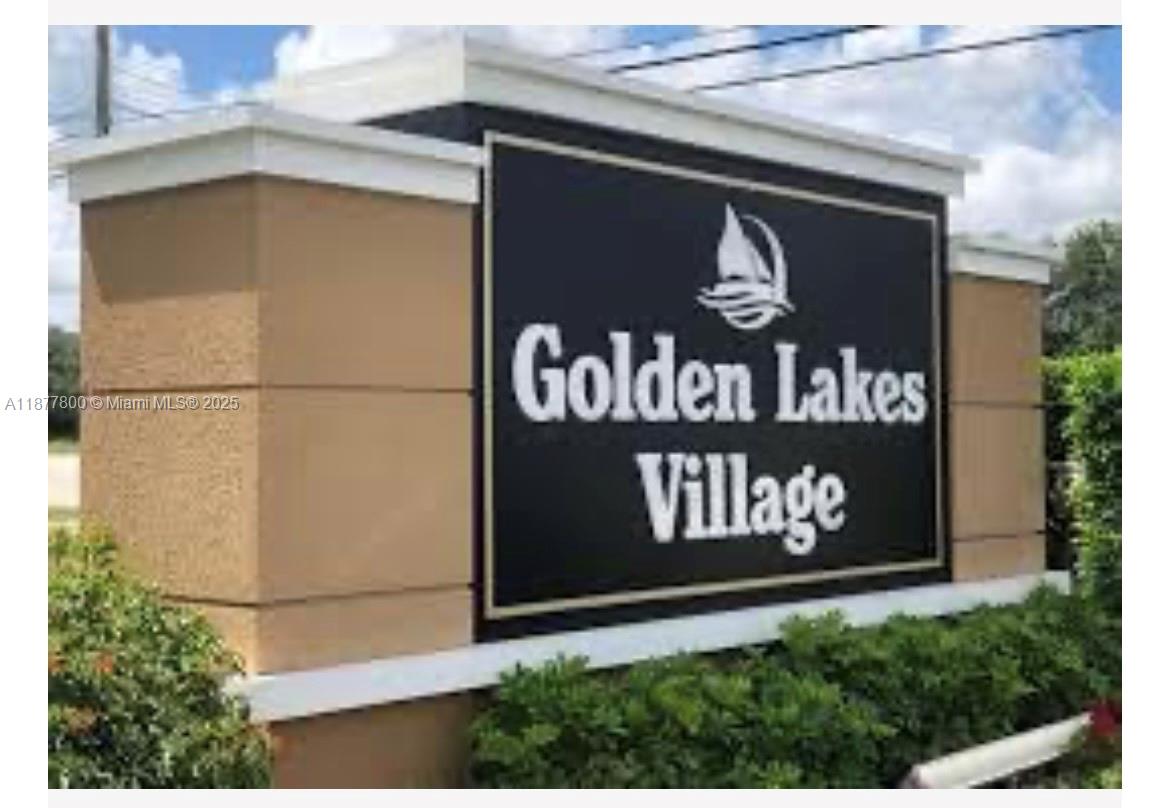 GOLDEN LAKES VILLAGE COND - Residential