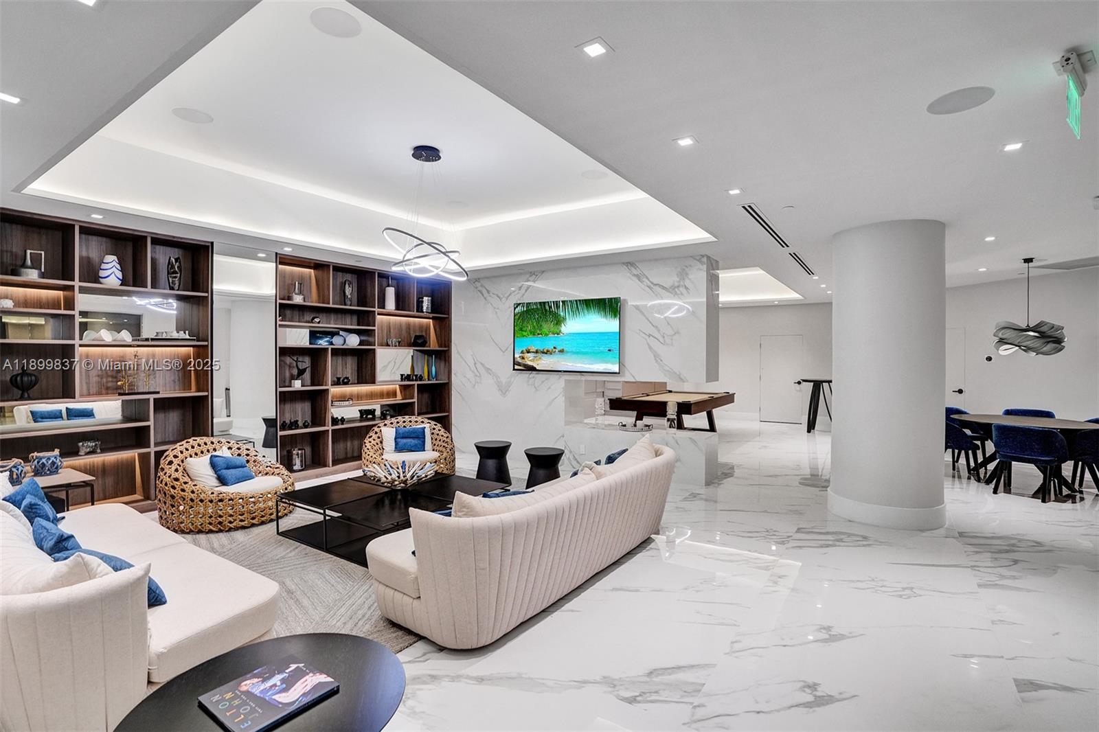 1000 ISL BLVD WILLIAMS IS - Residential