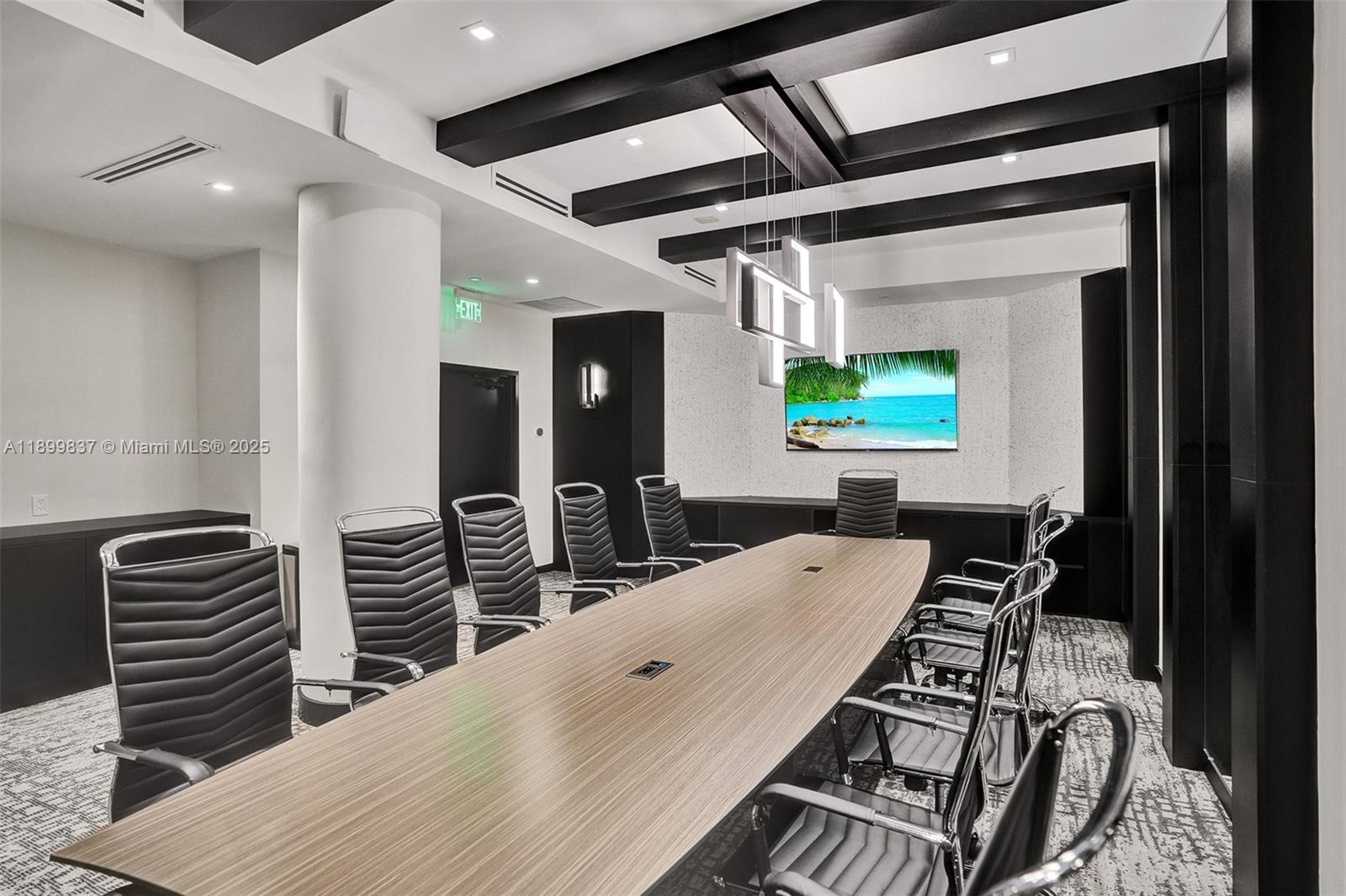 1000 ISL BLVD WILLIAMS IS - Residential