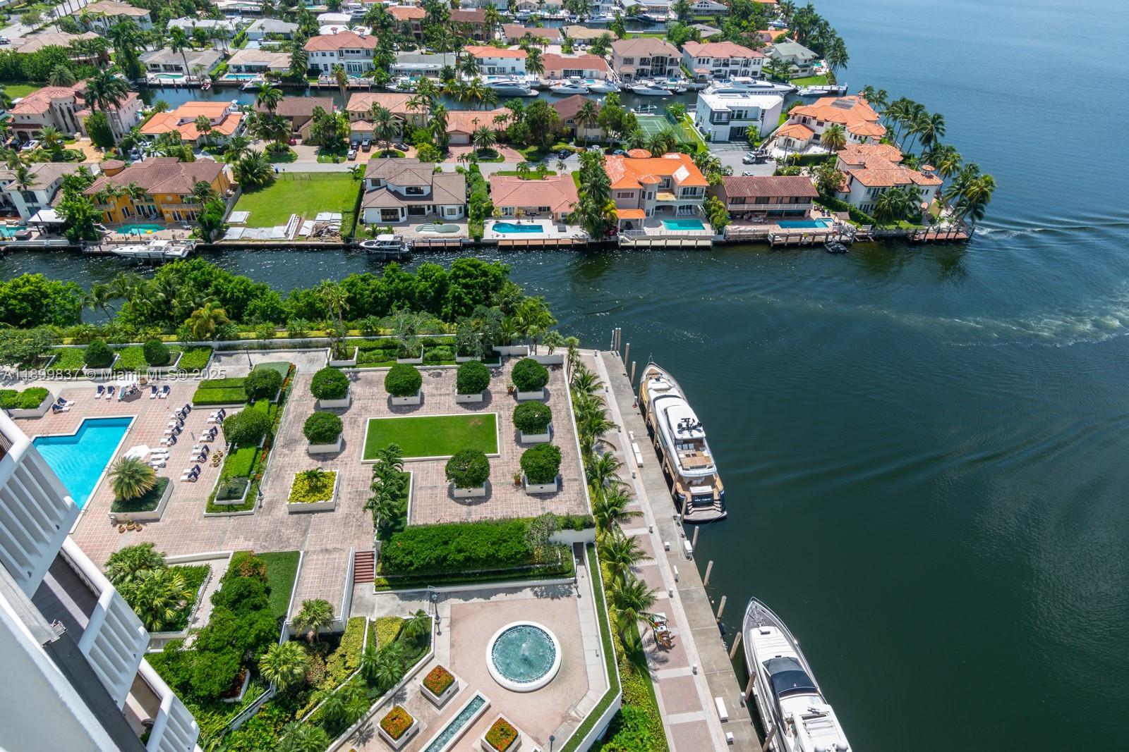 1000 ISL BLVD WILLIAMS IS - Residential