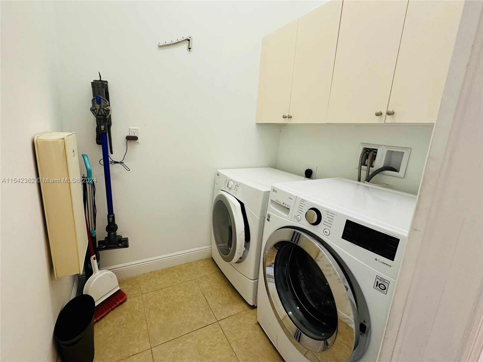MONTERRA PLAT - Residential Lease