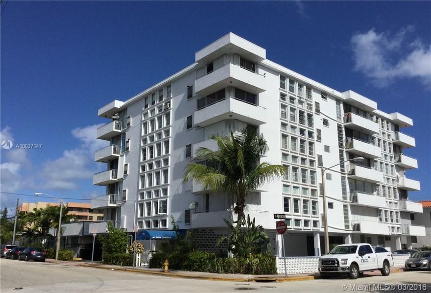 LOOK NO FURTHER. THIS UNIT OFFERS EVERYTHING YOU WANT JUST A SHORT WALK FROM THE BEACH. 55+ FRIENDLY BUILDING. REMODELED KITCHEN WITH STAINLESS STEEL FRIDGE, WALL MOUNTED OVEN AND FLAT COOK TOP. HURRICANE GLASS WINDOWS. SLIDE DOORS WITH ACCORDION SHUTTLES, NICELY PAINTED, CERAMIC FLOORS, PLENTY OF STORAGE FOR A 1/1 UNIT. A FEW BLOCKS FROM NORTH SHORE PARK, WALKING DISTANCE TO RESTAURANTS, PHARMACY, BUS LINE.  BLDG PAINTED 6YRS AGO/1YR OLD ROOF & ELEVETOR. LOW MAINTENANCE AND MOVE-IN READY!