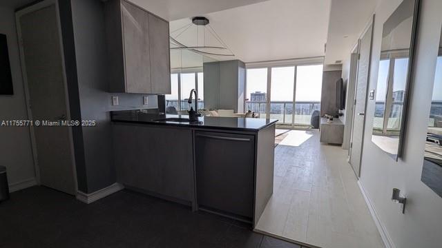 Rental Property at 50 Biscayne Blvd 5107, Miami, Broward County, Florida - Bedrooms: 1 
Bathrooms: 1  - $3,000 MO.