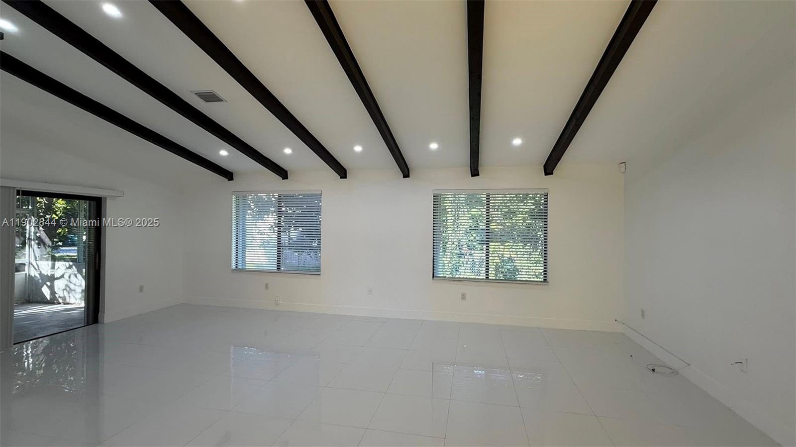 HARRIEL ESTATES - Residential Lease