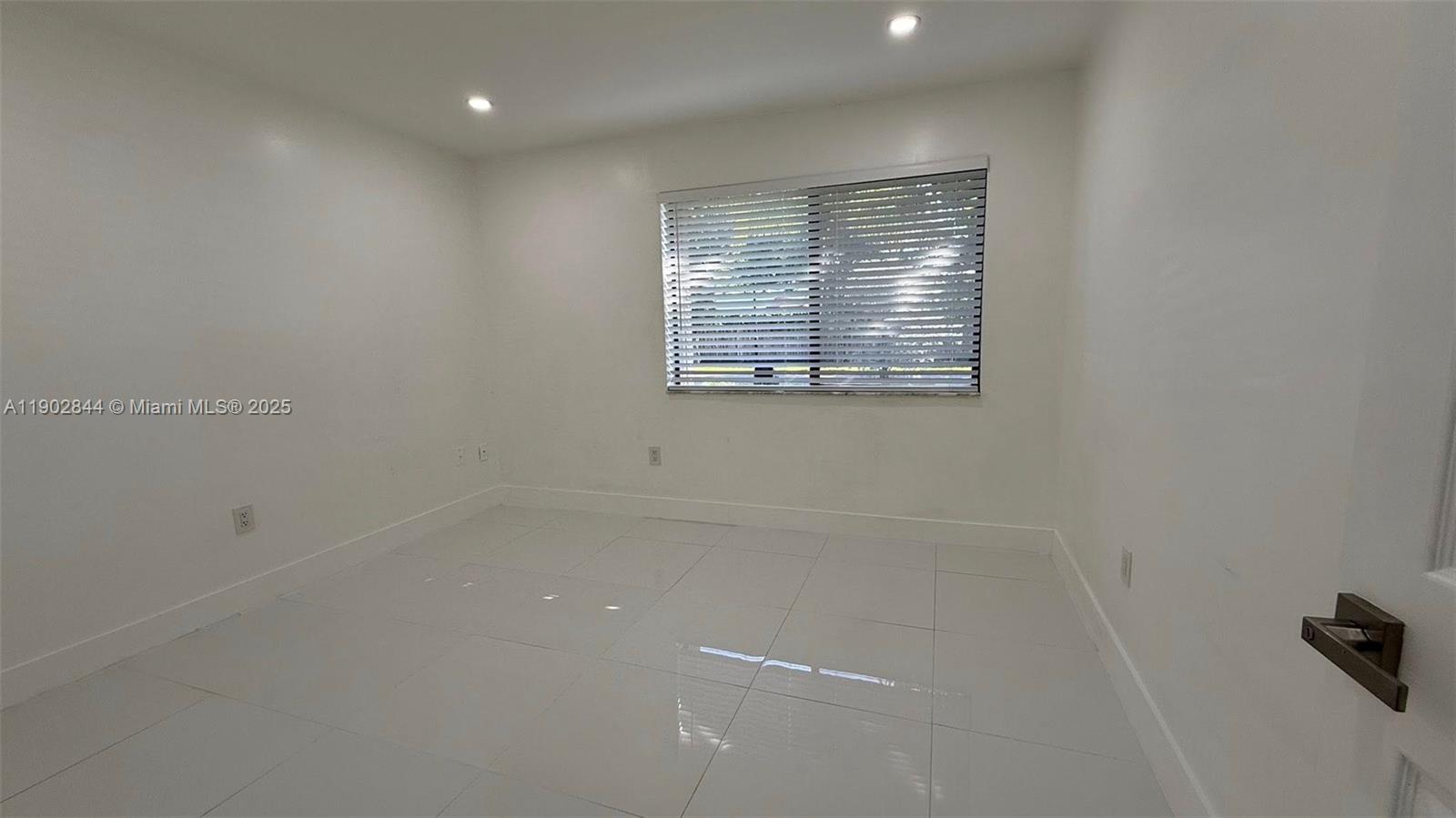 HARRIEL ESTATES - Residential Lease