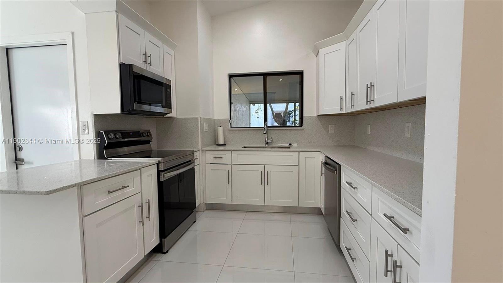 HARRIEL ESTATES - Residential Lease