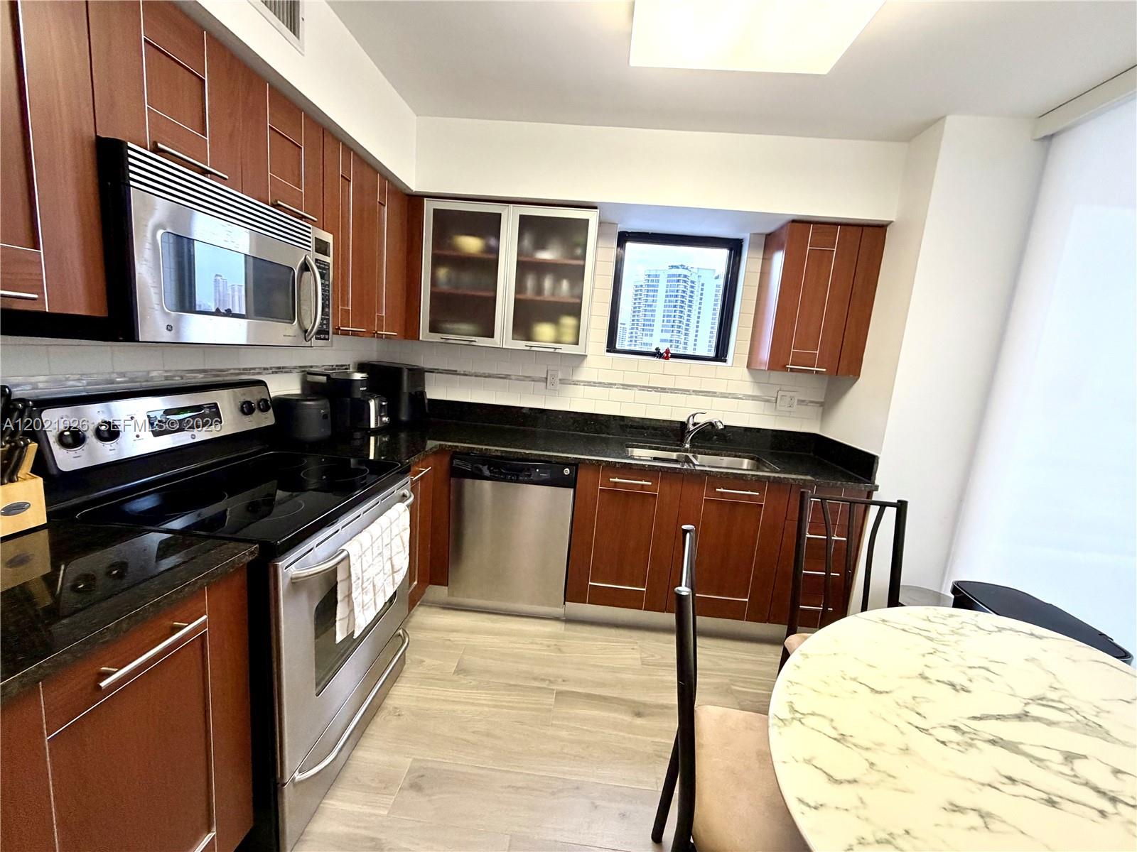PARC CENTRAL AVENTURA EAS - Residential