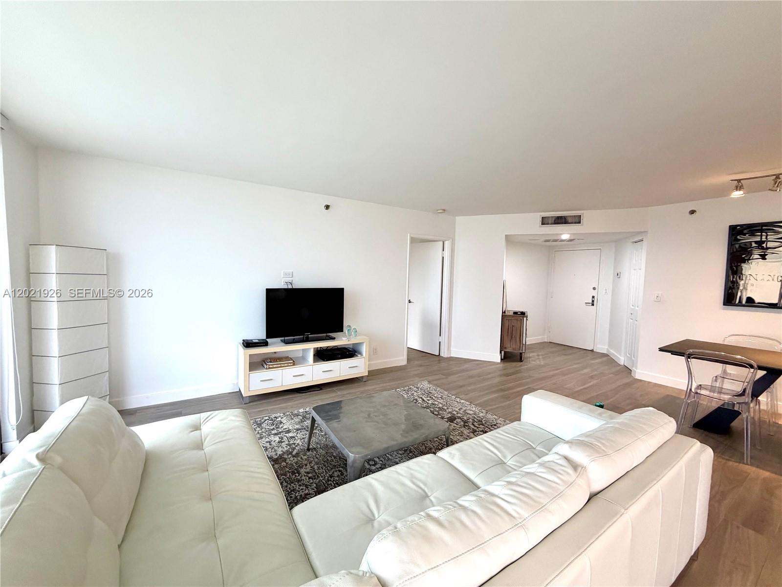 PARC CENTRAL AVENTURA EAS - Residential